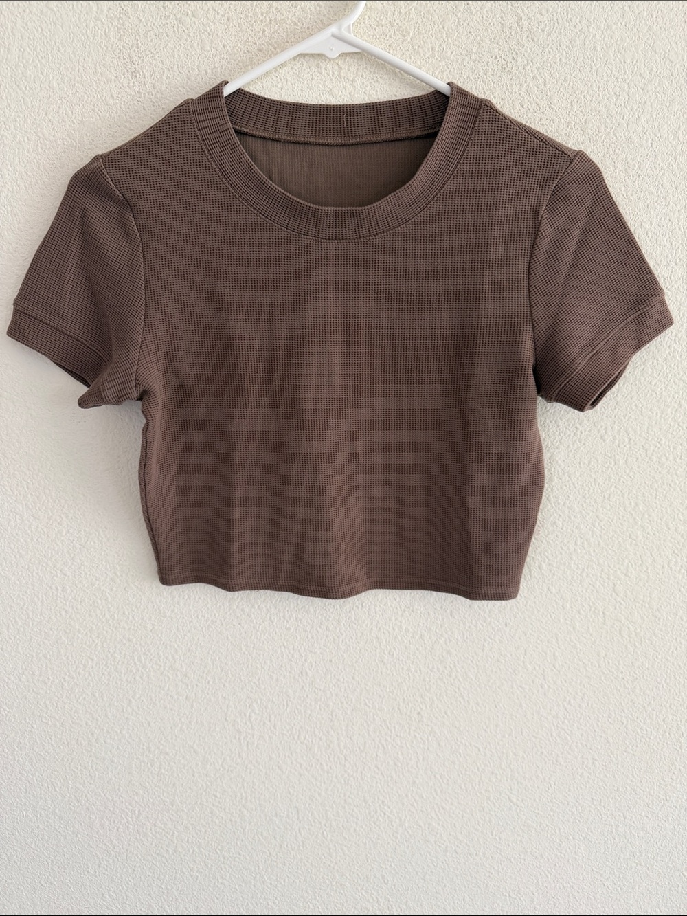 Alo Pure Thermal Crop Top - Picture 2 of 5